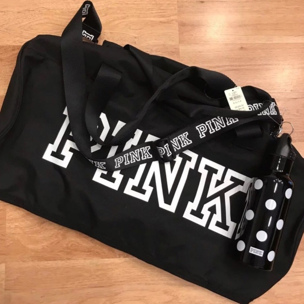 Victoria’s Secret Pink duffle bag & water bottle!!